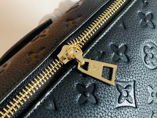 Bumbag M44812 43644 37x14x13cm zy (1)