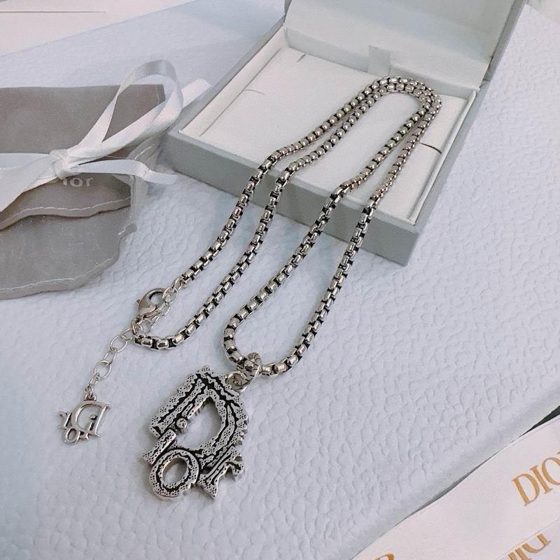 Dior Necklace 05yxh75 (1)
