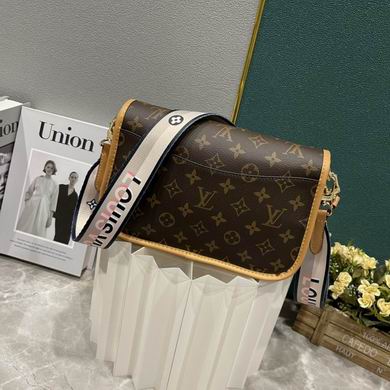 M45985 25X9X15cm YG (1)