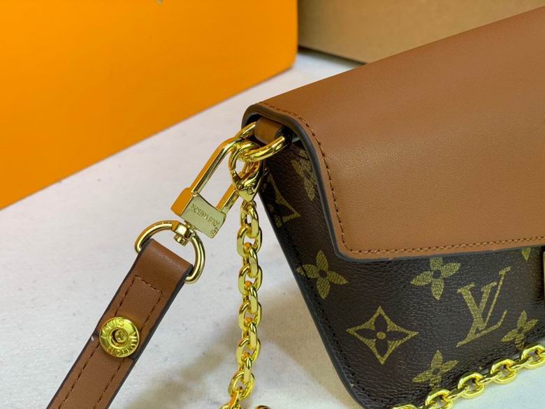 Padlock on Strap M80472 19X11X3 ss (1)