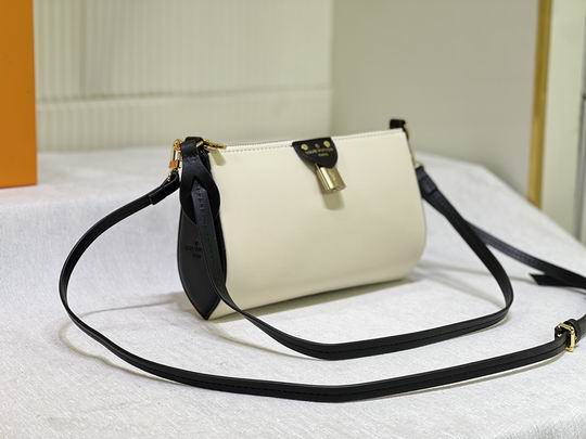 M47123 21x13cm ss (1)