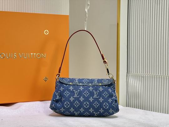 中古牛仔包M44470 26x17x7cm cs (1)