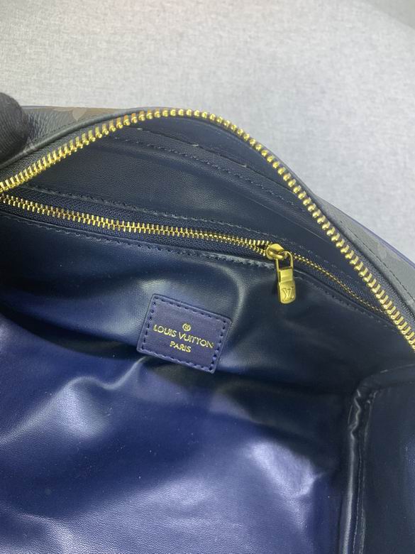 Dopp Kit M82831 28x15x16.5cm ss (1)