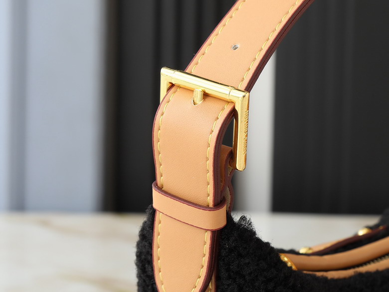 Hills Pochette M11920 18 5x11x6 5cm ss_1
