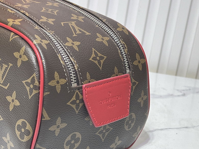 Dopp Kit M11482 28x15x16 5cm ss2_1
