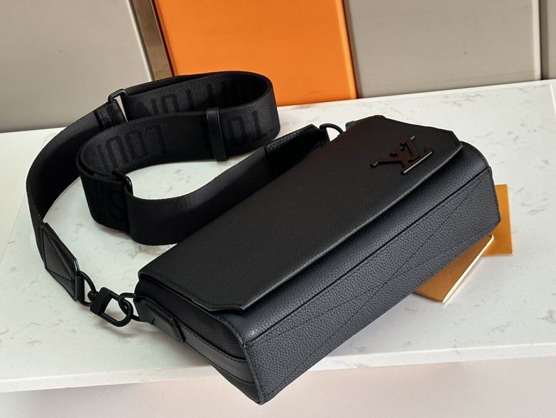 M24769 22X16.5X7cm WP 0