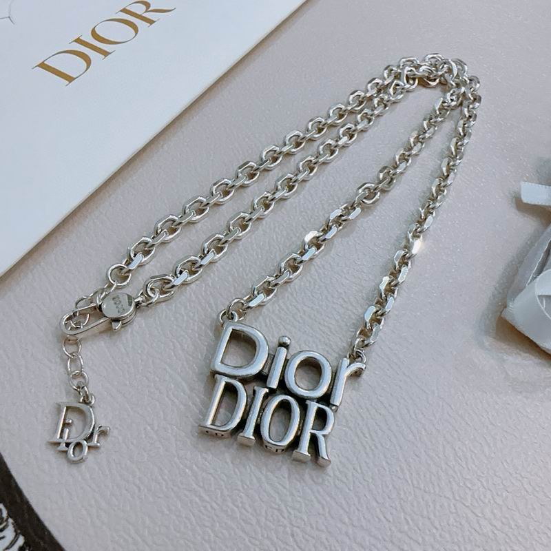 Dior Necklace 05yxh78 (1)