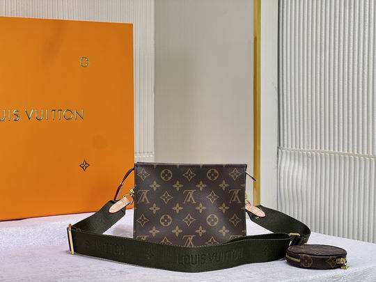 盥洗袋Monogram M47546 M47544 19x15x6cm cs (1)