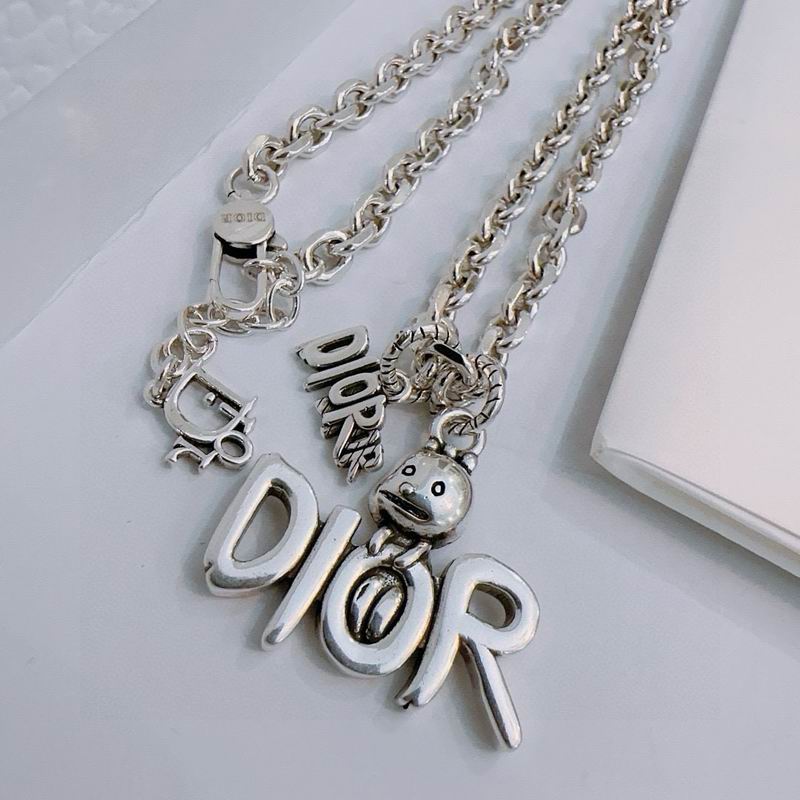 Dior Necklace 05yxh26 (1)