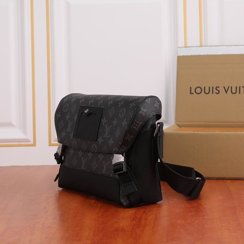 Messenger M40511 33x22.5x11cm ww (1)