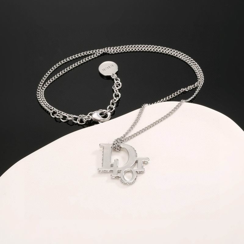 Dior Necklace 05yxh06 (1)