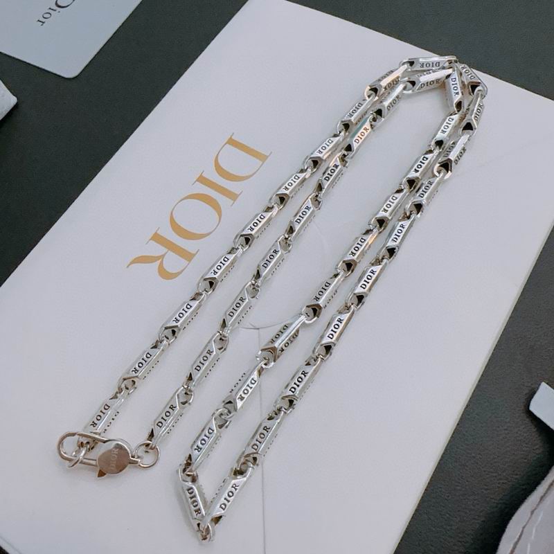 Dior Necklace 06yxh02 (1)