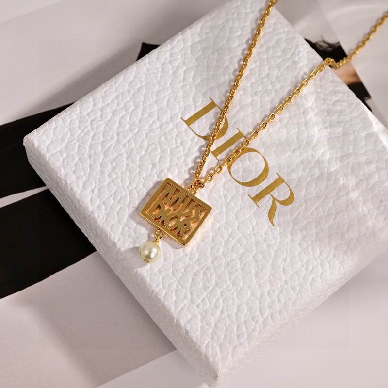 Dior Necklace 06yxh11 (1)