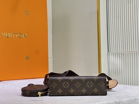 盥洗袋Monogram M47546 M47544 19x15x6cm cs (1)