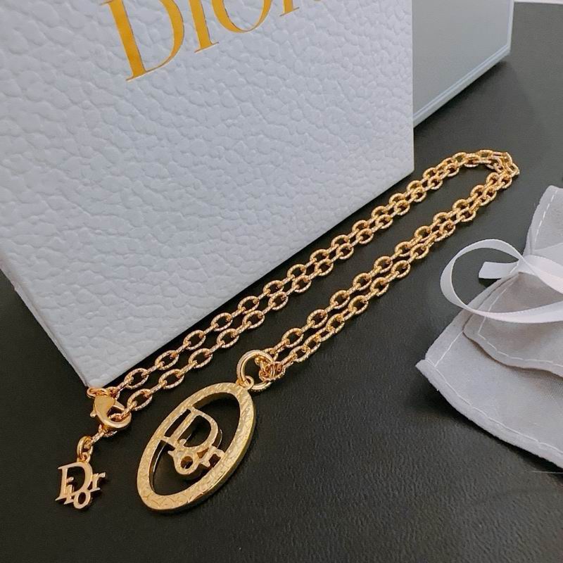 Dior Necklace 05yxh70 (1)