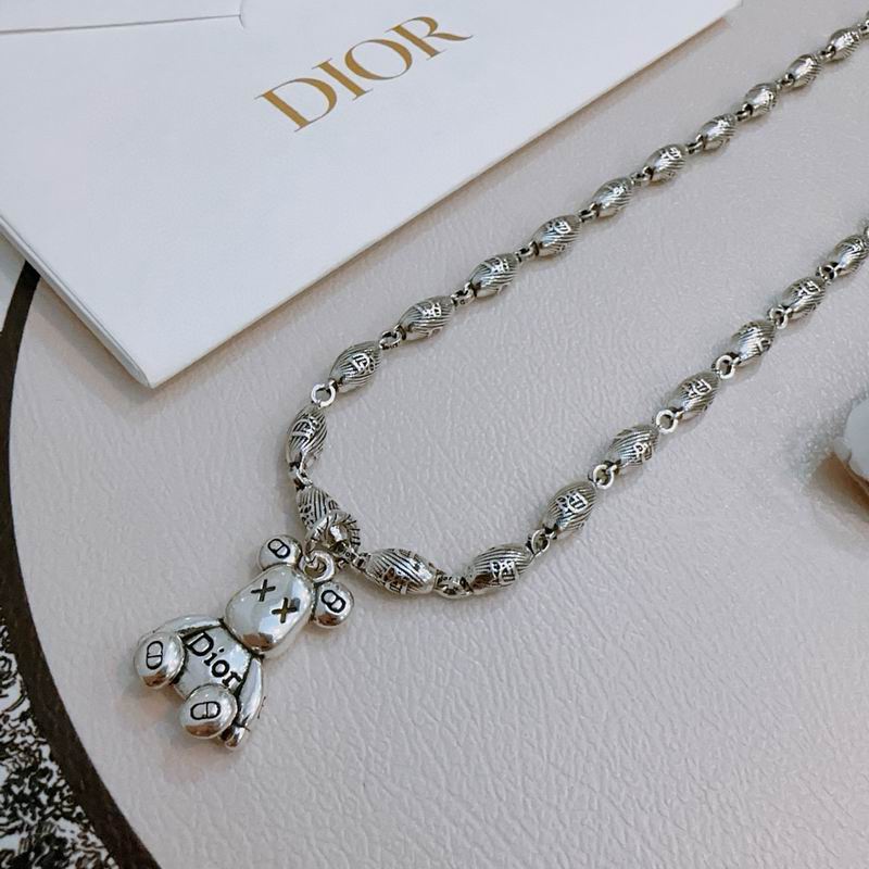 Dior Necklace 05yxh76 (1)