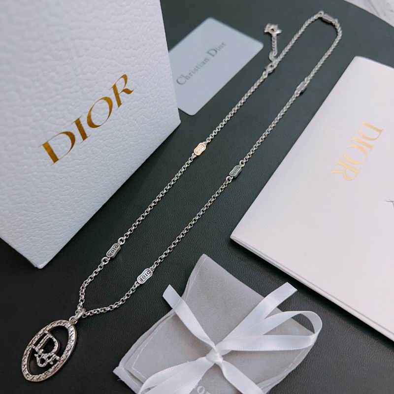 Dior Necklace 03lyh270 (1)