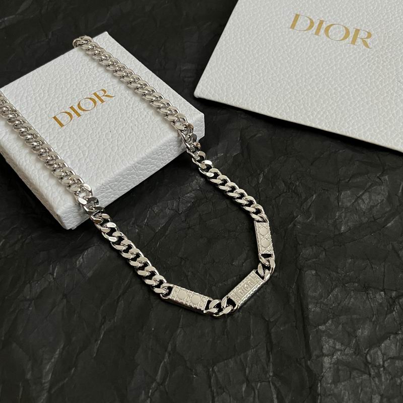 Dior Necklace 05yxh07 (1)
