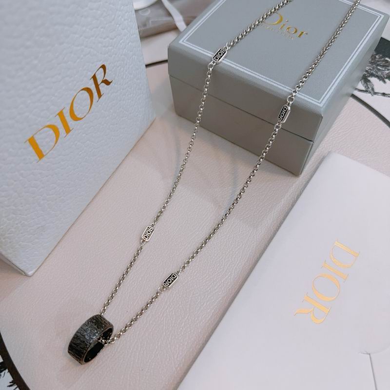 Dior Necklace 05yxh56 (1)