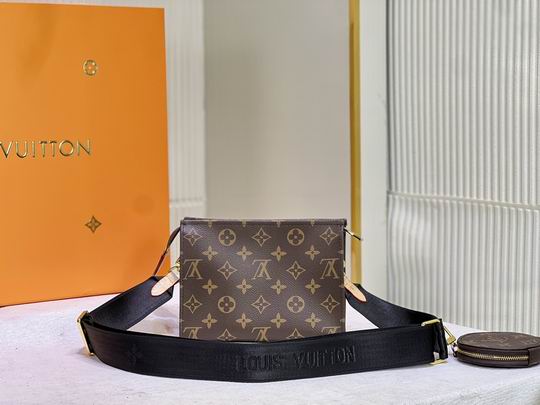 盥洗袋Monogram M47546 M47544 19x15x6cm cs (1)