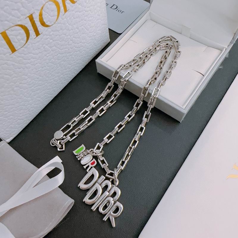 Dior Necklace 03lyh274 (1)