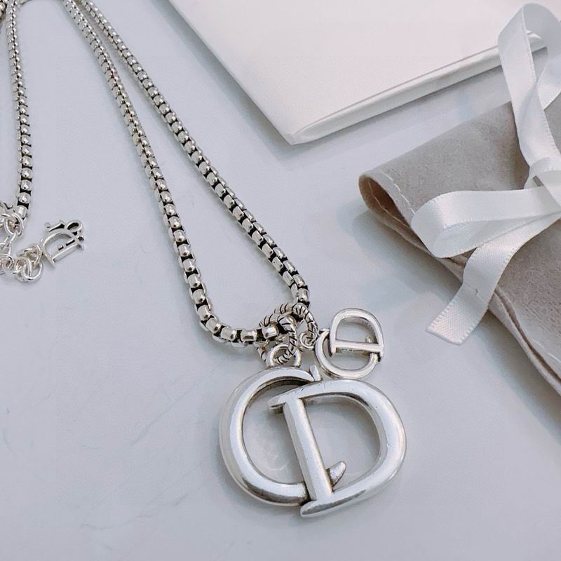 Dior Necklace 03lyh168 (1)
