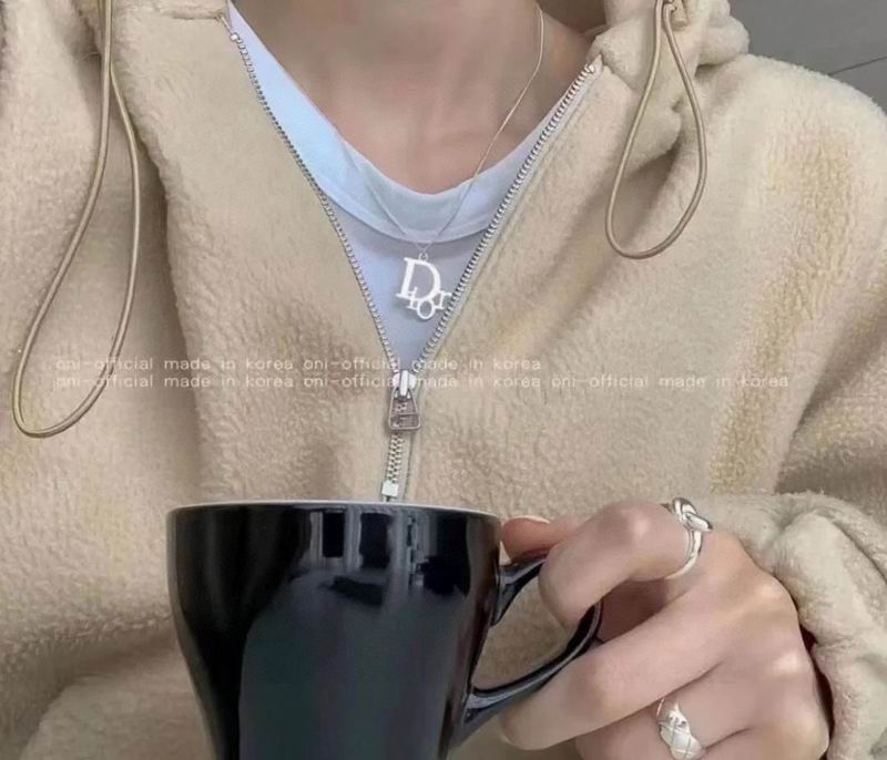 Dior Necklace 05yxh06 (1)