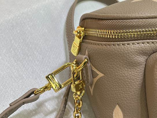 Bumbag M82208 17x12x9.5cm ss (1)