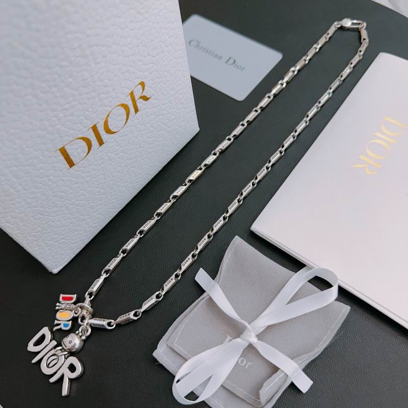 Dior Necklace 03lyh275 (1)