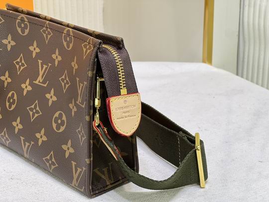 盥洗袋Monogram M47546 M47544 19x15x6cm cs (1)