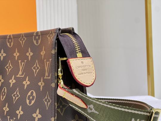 盥洗袋Monogram M47546 M47544 19x15x6cm cs (1)