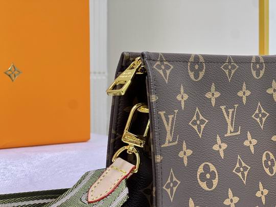 盥洗袋Monogram M47546 M47544 19x15x6cm cs (1)