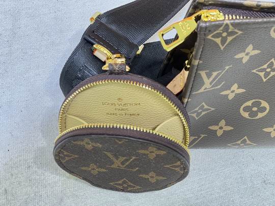 盥洗袋Monogram M47546 M47544 19x15x6cm cs (1)