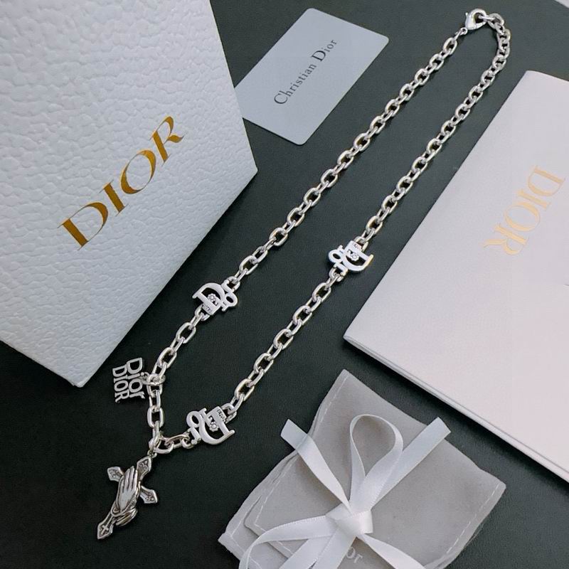 Dior Necklace 05yxh63 (1)