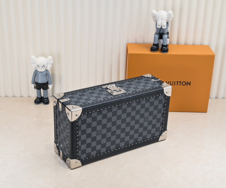 M4700B 34x18x11cm ss1_1