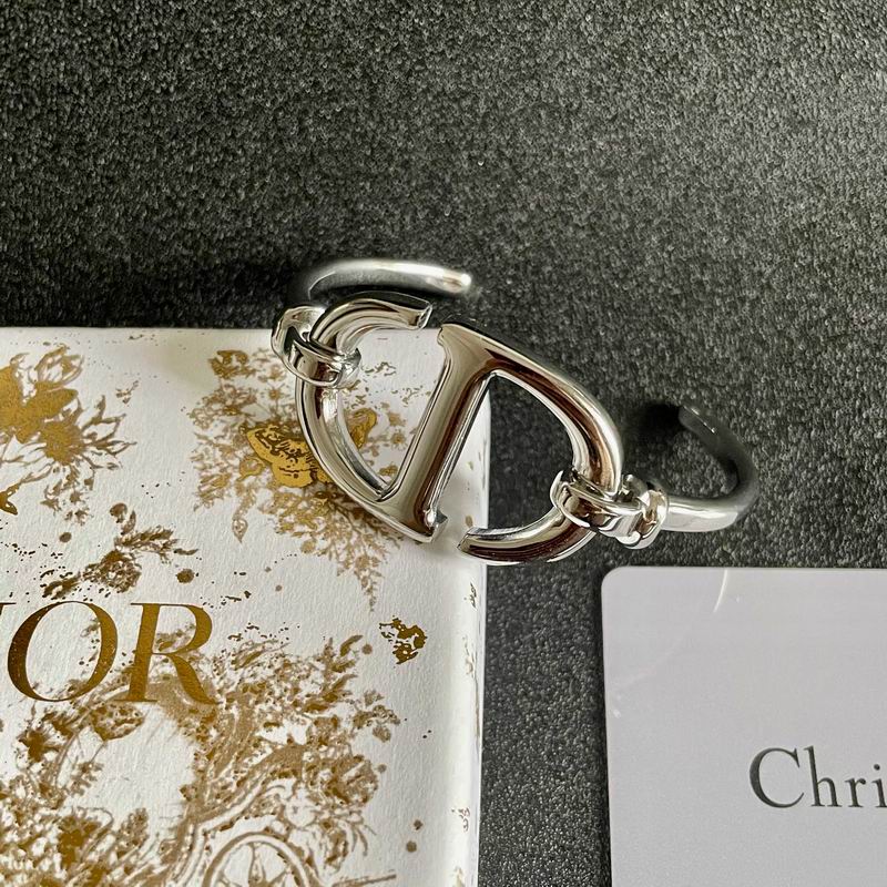 Dior Bracelet 05yxh39 (1)