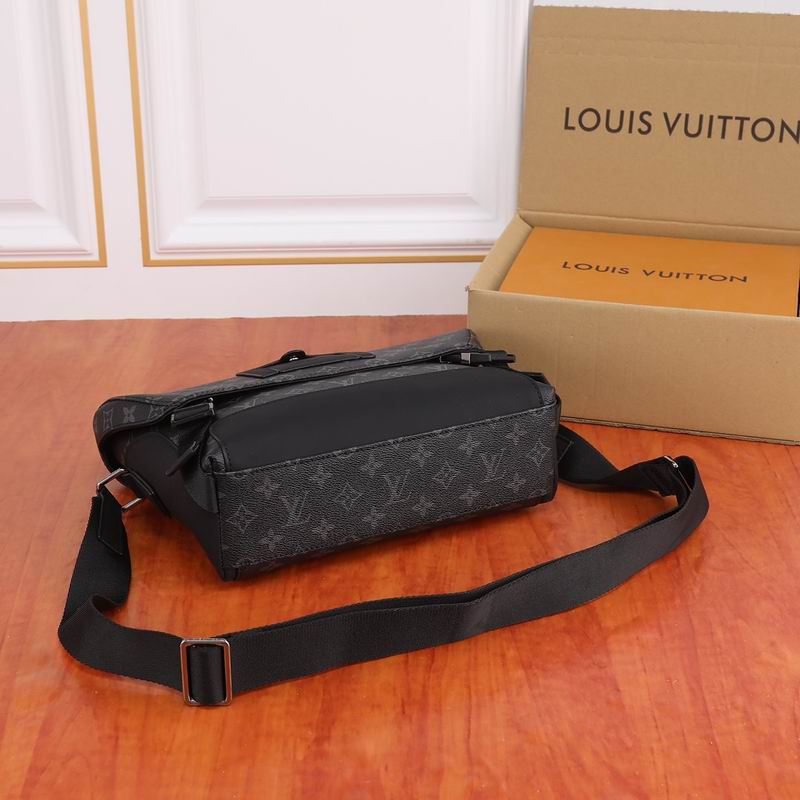 Messenger M40511 33x22.5x11cm ww (1)
