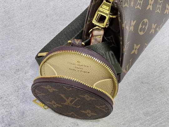 盥洗袋Monogram M47546 M47544 19x15x6cm cs (1)