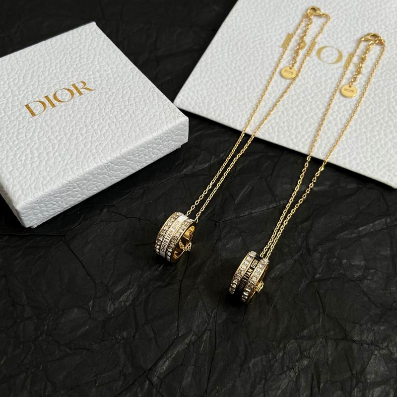 Dior Necklace 05yxh30 (1)
