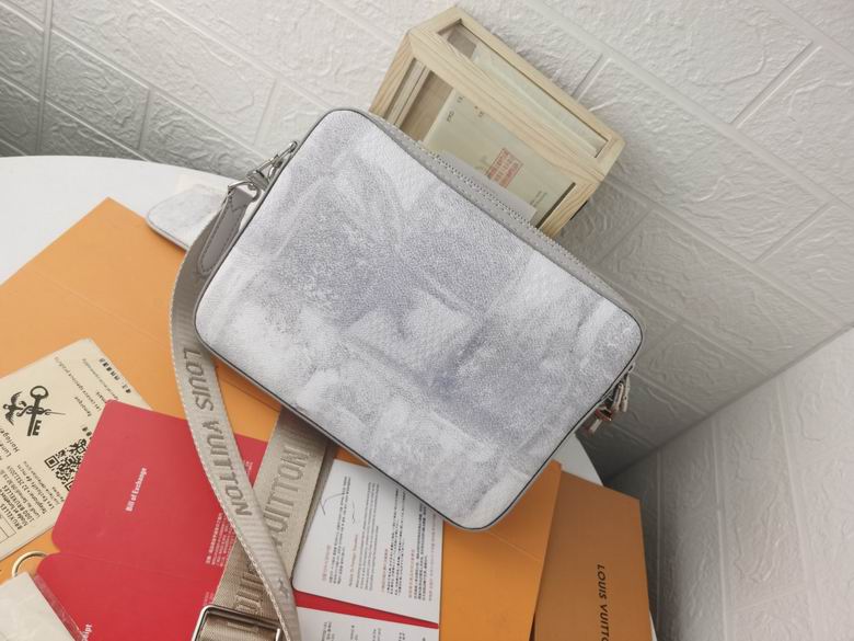 M50068 25X18X4cm YG (1)