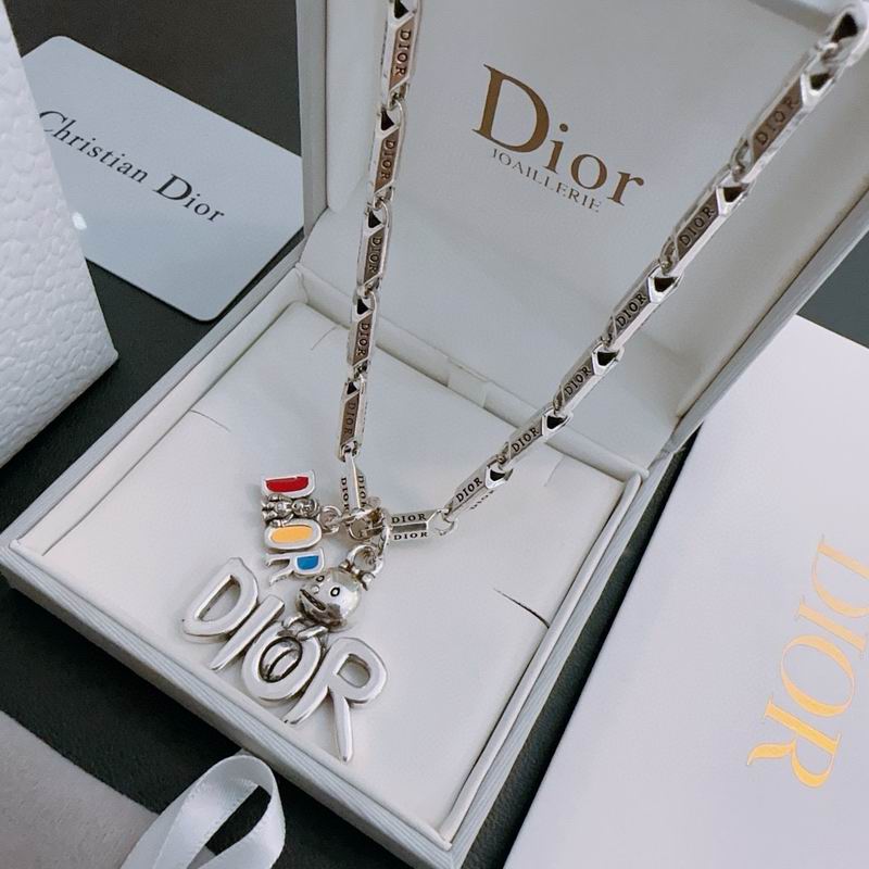Dior Necklace 03lyh275 (1)