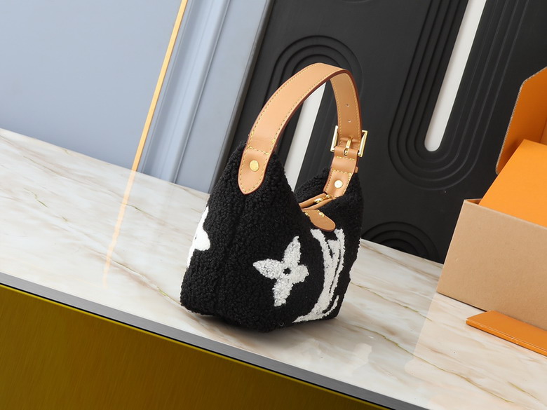 Hills Pochette M11920 18 5x11x6 5cm ss_1