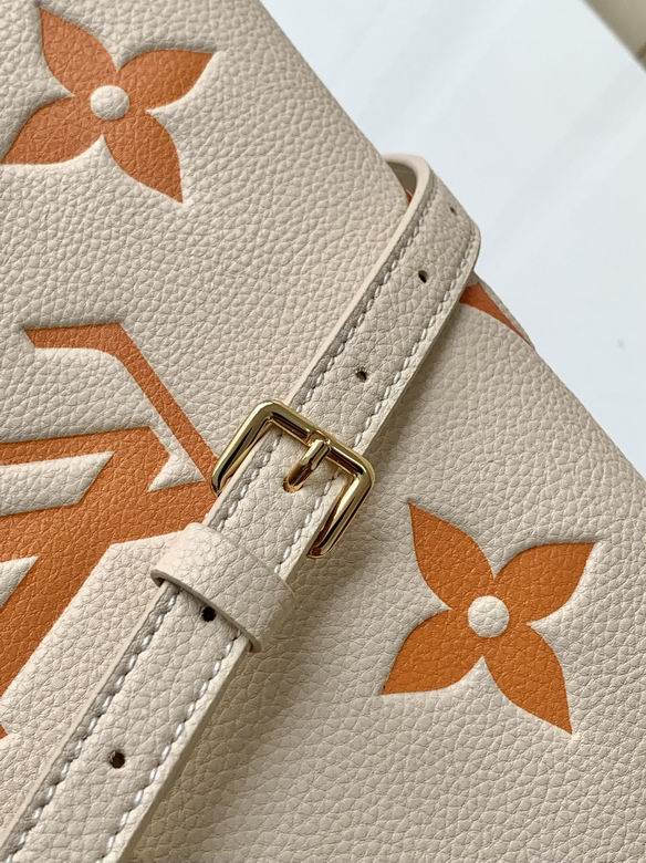 M46513 25X19X11.5cm XM (1)
