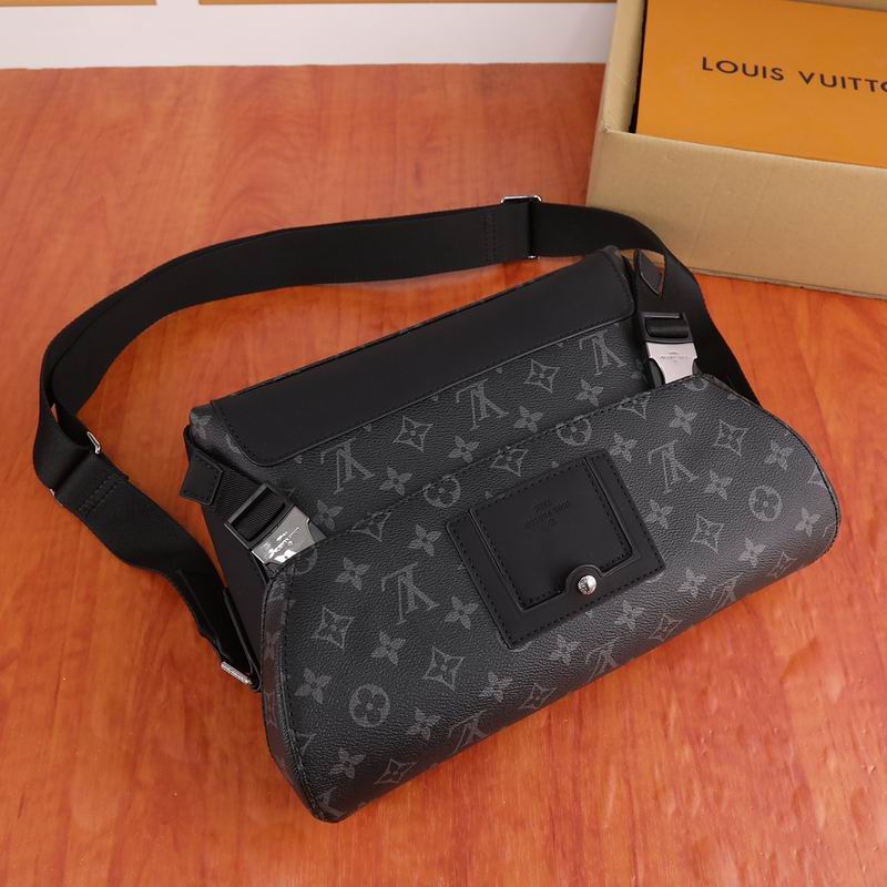 Messenger M40511 33x22.5x11cm ww (1)