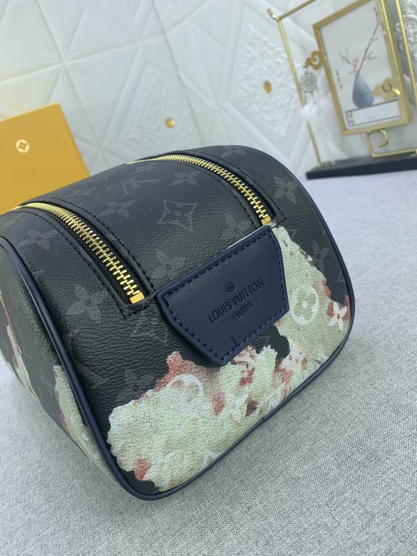 Dopp Kit M82831 28x15x16.5cm ss (1)