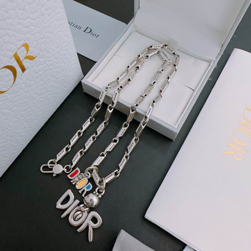Dior Necklace 03lyh275 (1)