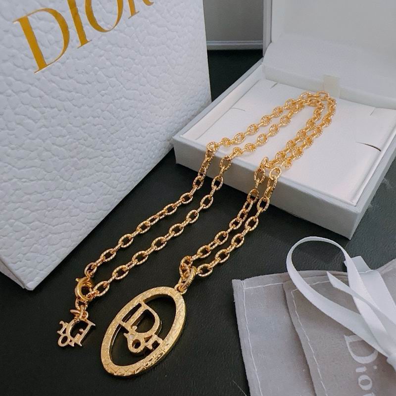Dior Necklace 05yxh70 (1)