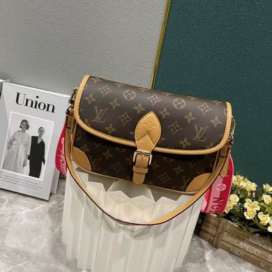 M46049 25X9X15cm YG (1)