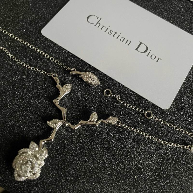 Dior Necklace 05yxh38 (1)