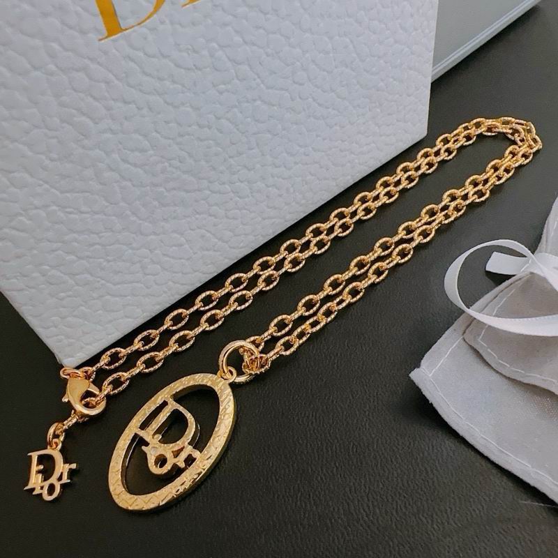 Dior Necklace 05yxh70 (1)